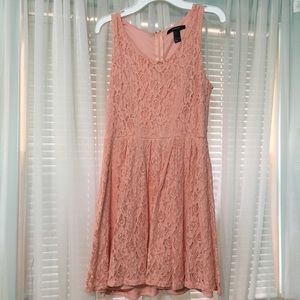 Women’s Pink Lace Dress